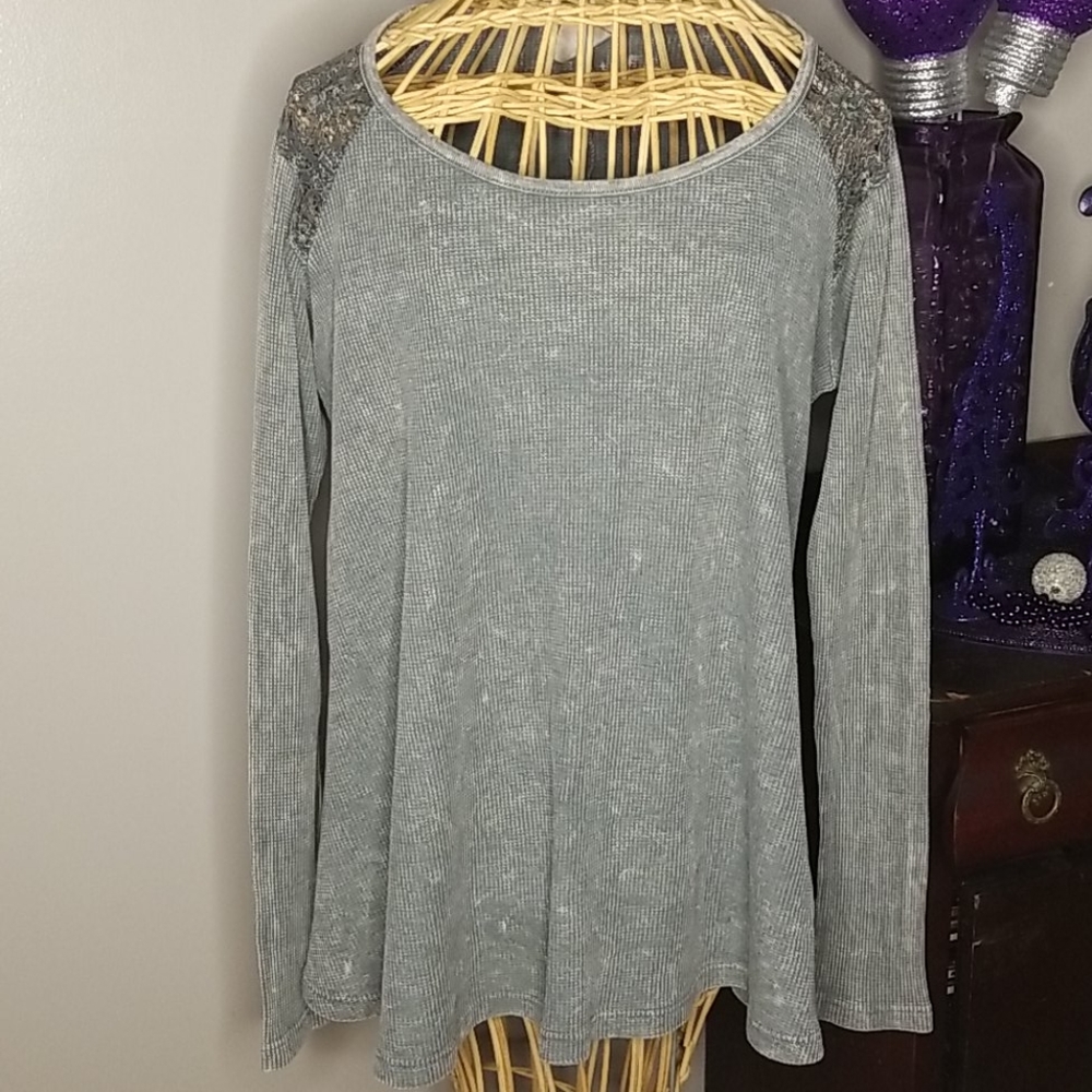 American Age Medium Grey Waffle Knit Flowy Thermal Long Sleeve Tunic Top